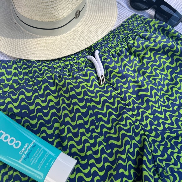 * 
IMPECCABLE CONDITION! * swim trunks! - Picture 9 of 13